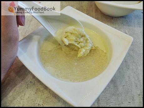 Durian sauce with sago