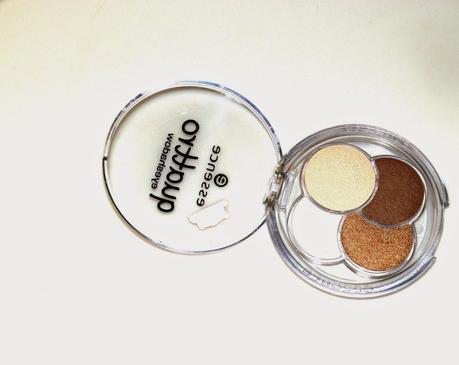 Essence Quattro Eye Shadow 05 To Die For Swatches 