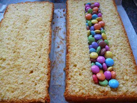 How to make a Loom Bands Cake