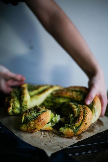 Garlic and Herb swirly bread