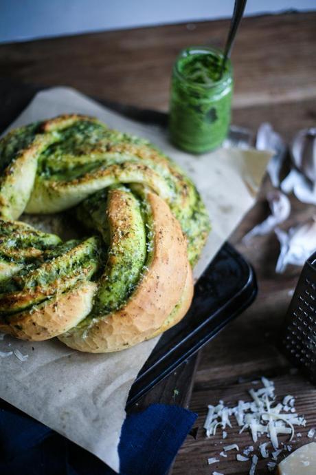 Garlic and Herb swirly bread