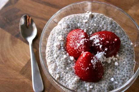 Nook-and-Sea-Blog-Recipes-Erics-Chia-Seed-Pudding-Healthy-Dessert-Ideas-Vanilla-Sugar-Strawberries-Strawberry-Almond-Milk-Trader-Joes-Simple-Easy-8