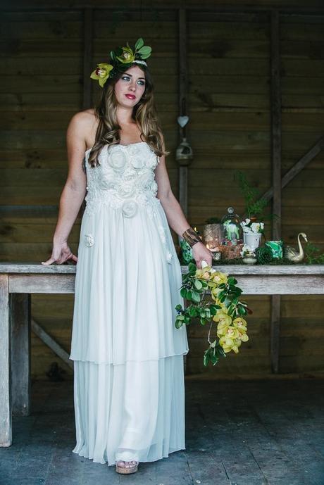 Michelle Hepburn Photography - Spring Bouquet Wedding Dress - The Flower Bride11