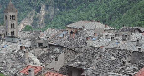 Los tejados de piedra en el Piamonte.
