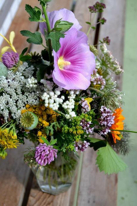 holly hocks, floral arrangement, bouquet, flowers, poppy 