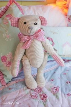 DIY sewing a teddy bear