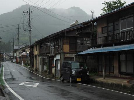 P6280122 山間の姫街道，下仁田町本宿 / Shimonita Motojuku, a staging post in the mountains