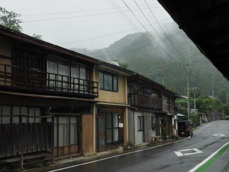 P6280116 山間の姫街道，下仁田町本宿 / Shimonita Motojuku, a staging post in the mountains