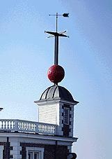 The red ball falls at precisely 13:00.