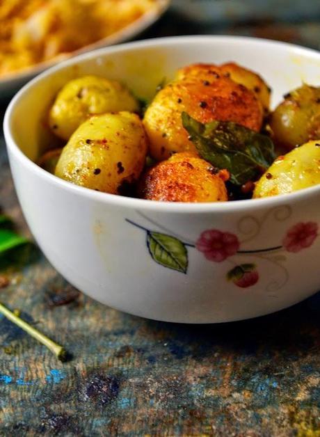 Small potato roast,how to make baby potato fry | Chinna urulaikizhangu roast | potato recipes