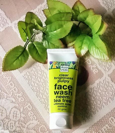 Auravedic Clear Brightness Pulpy Facewash Review