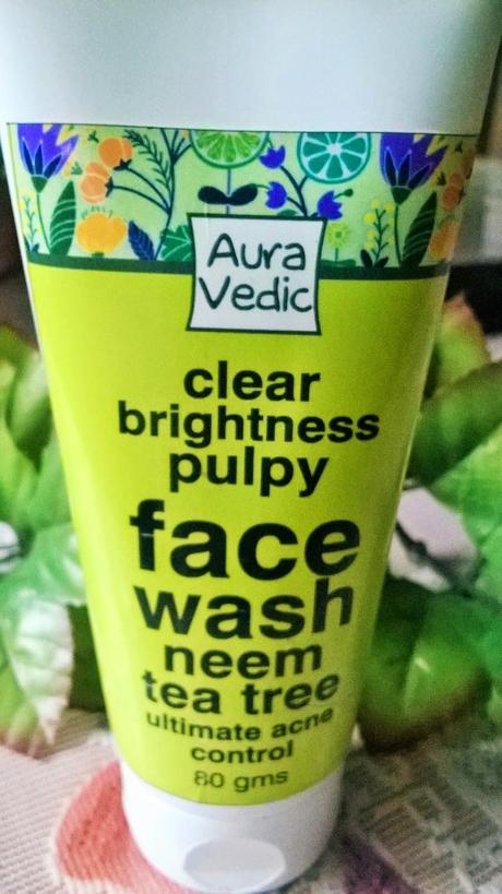 Auravedic Clear Brightness Pulpy Facewash Review