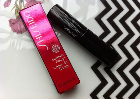 A match for Ileana's Lip Color - Shiseido Lacquer Rouge VI324 Indiscreet