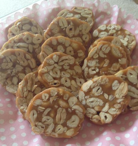 Chewy Toffee and Salted Cashew Nut Cookies - No Bake Recipe