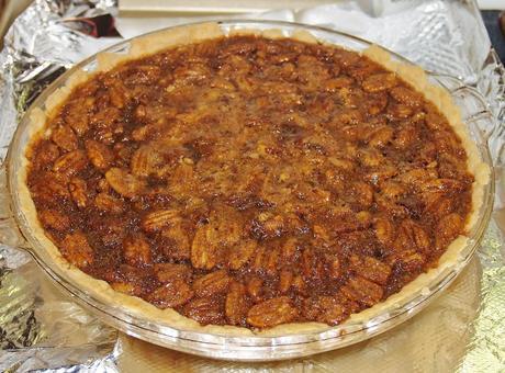 Chocolate Bourbon Pecan Pie  – Kellis Kitchen