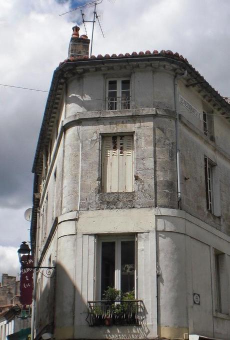 Angouleme  - Architecture - Dreaming of France