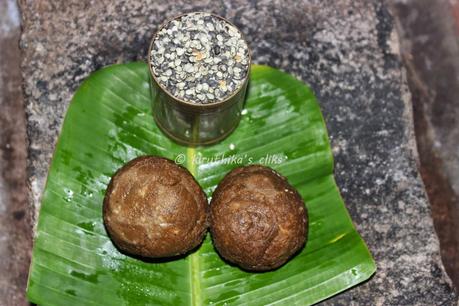 Ulundhu Kali (ulunthangali) / Urad Dal Balls