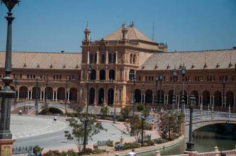 Taxi Protests and Birds Eye Views – Seville, Spain 10455412_10100128489238785_4263934744247679854_n