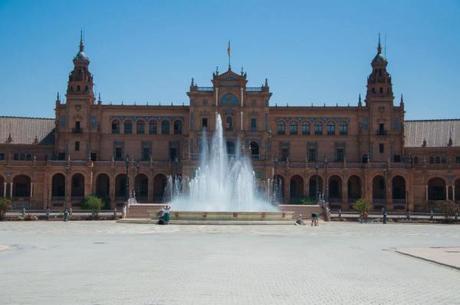 Taxi Protests and Birds Eye Views – Seville, Spain 10384752_10100128489528205_4780127540331249952_n