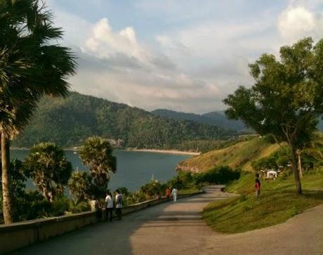 8 Beaches Worth Visiting in Phuket 8 Beaches Worth Visiting in Phuket