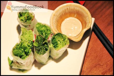 Salad roll with bagna dressing