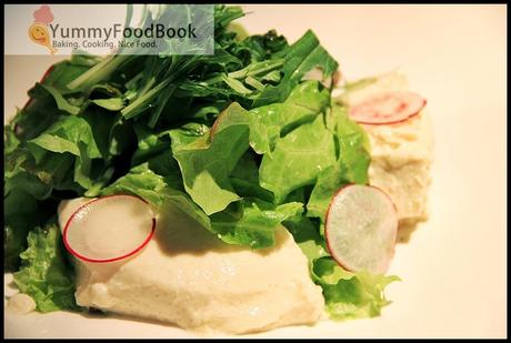 Homemade tofu salad with sesame dressing
