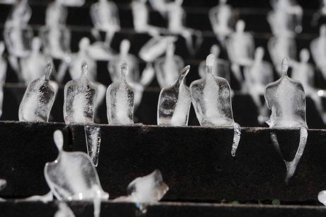 5000 Melting Ice Sculptures In The Memory Of The Victims Of  WWI 