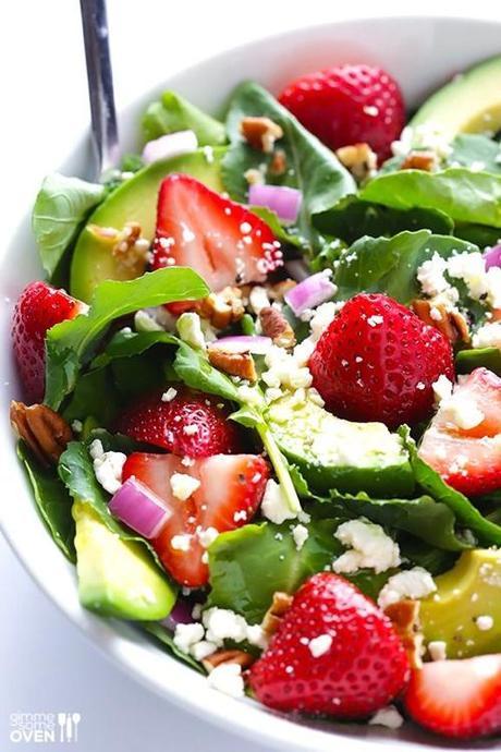 kale-salad-with-strawberries-avodado