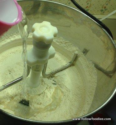 HOW TO KNEAD ATTA  ( CHAPATI DOUGH ) IN WET GRINDER