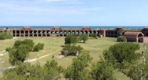 Tortugas arches distant 2