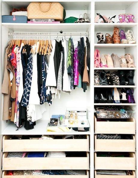 APARTMENT LIVING: CLOSET INSPIRATION