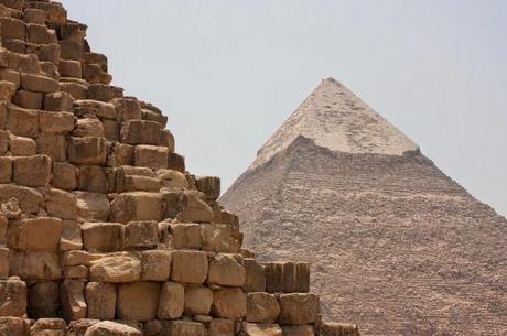 pyramids-giza-12