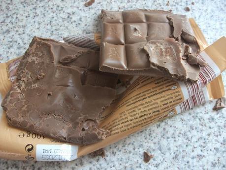 Wawel Peanut Butter Bar & Fin Carré Gianduja Milk Chocolate Review