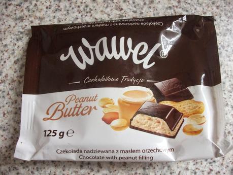 Wawel Peanut Butter Bar & Fin Carré Gianduja Milk Chocolate Review