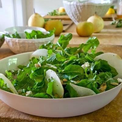 How to make Pear, Arugula, and Pancetta Salad