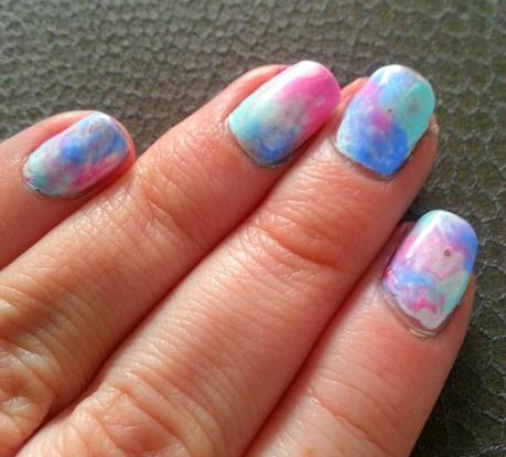 Nail Art - Pastel Marble Watercolour