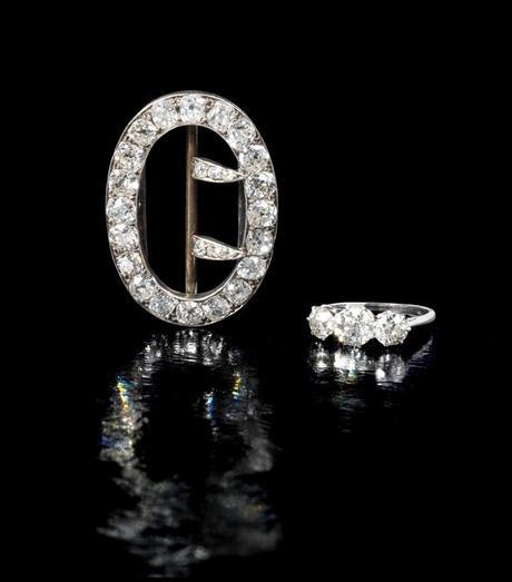 Agatha Christie's diamond brooch and 3-stone ring • Image: Bonhams