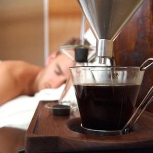 the-barisieur-coffee-making-alarm-clock-2