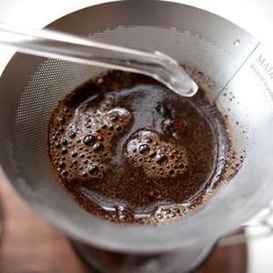the-barisieur-coffee-making-alarm-clock-7