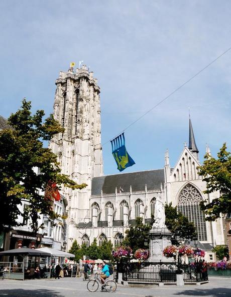 The famous Sint-Romboutstoren!