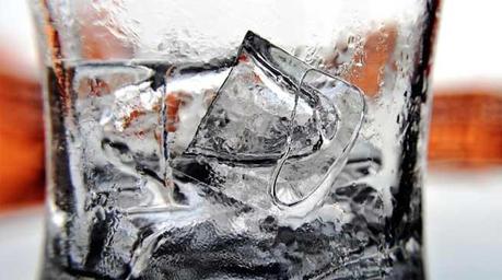 Amazing Beauty Benefits of Ice Cubes