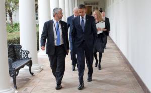 Obama walks with John Holdren, Director of the Wnite House's Office of Science and Technology Policy