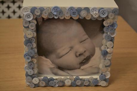 DIY button photo frame with help from Glue Guns Direct