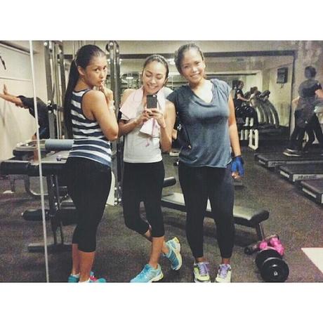 Get your fitness gear on and get a natural high with the girls! Here's a picture of me with my girls Kiks and Joy at our last fitness party!