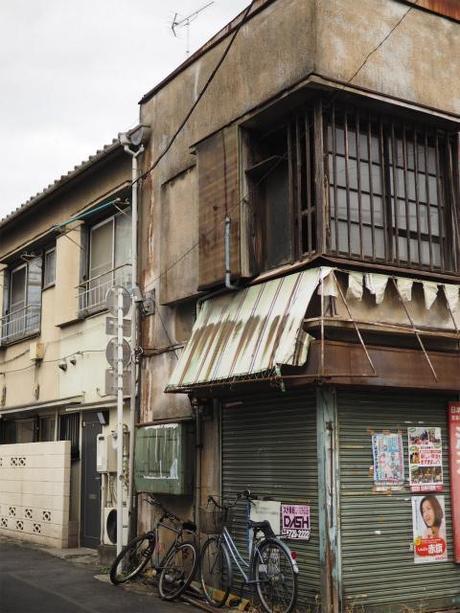 P1050039 再開発に消えゆく下町，東池袋 / Higashi Ikebukuro, unpretentious streets and houses are disappearing