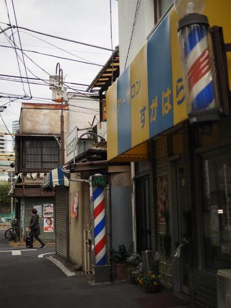 P1050045 再開発に消えゆく下町，東池袋 / Higashi Ikebukuro, unpretentious streets and houses are disappearing