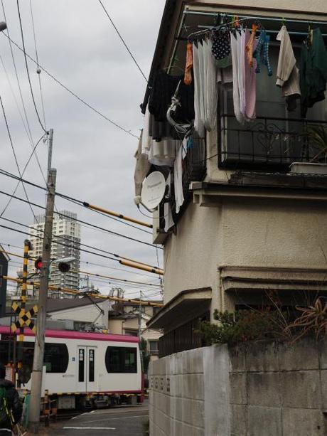 P1050054 再開発に消えゆく下町，東池袋 / Higashi Ikebukuro, unpretentious streets and houses are disappearing