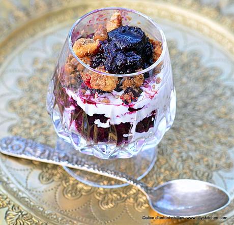 ~blueberry & rhubarb compote & crumbles~