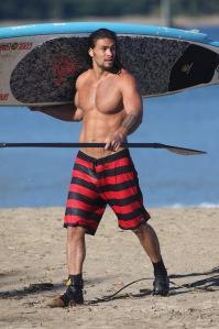Jason-Momoa-shirtless-body