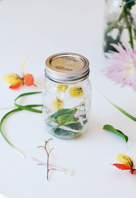 Tot School: Make Your Own Fireflies In A Jar And A Printable